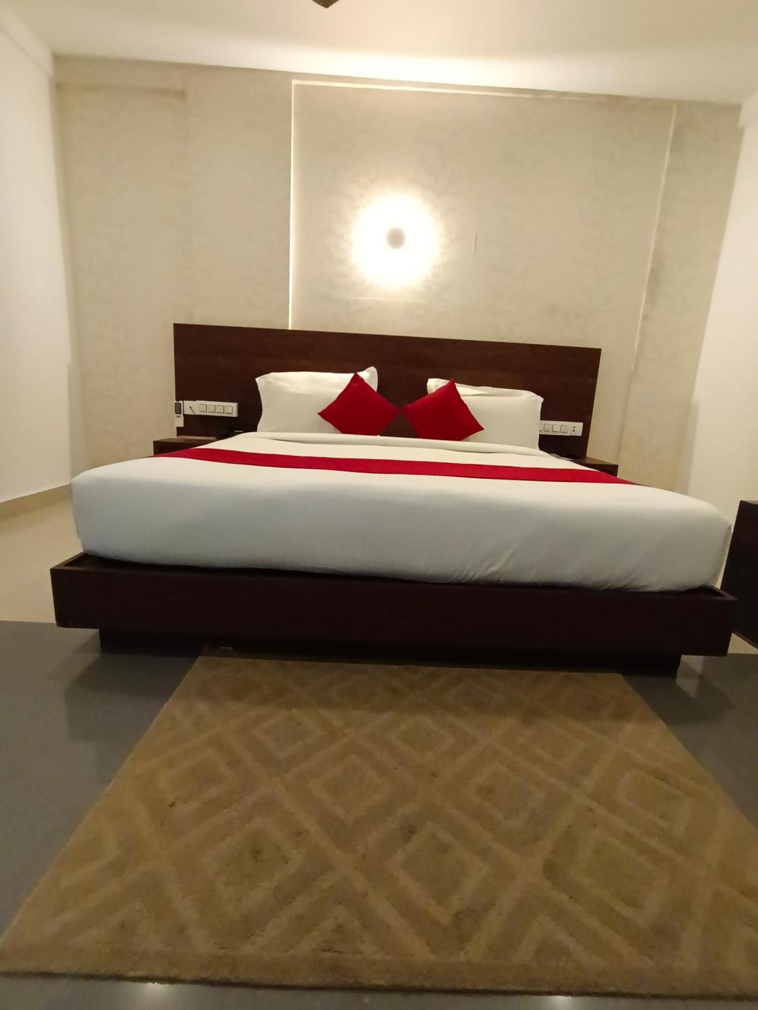 hotel wilton Sultan Bathery Buitenkant foto
